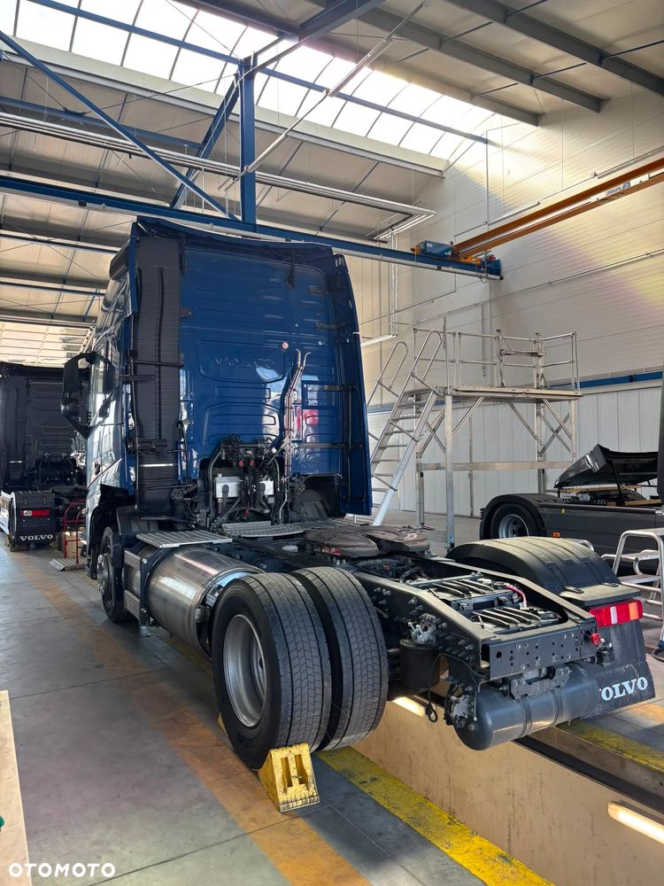 Volvo ***2025 FH460 LNG Globetrotter XL SALON POLSKA*** - 13