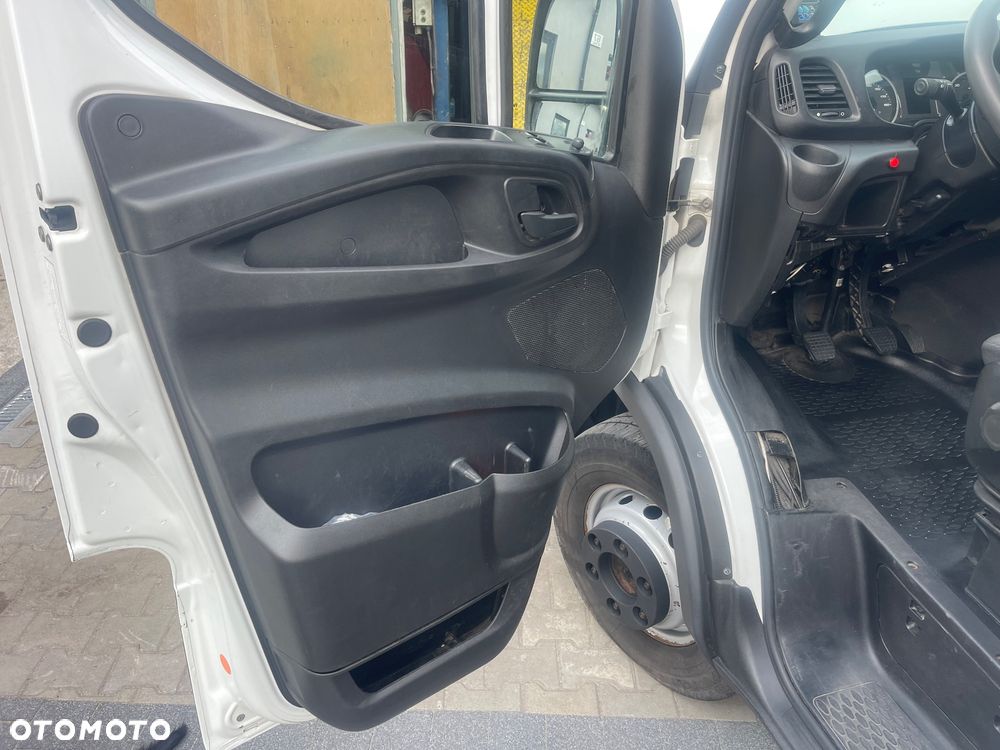 Iveco 70c18 - 12