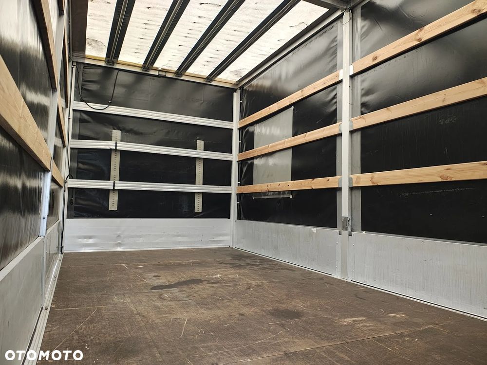 Opel Movano 10 palet * firanka - 24