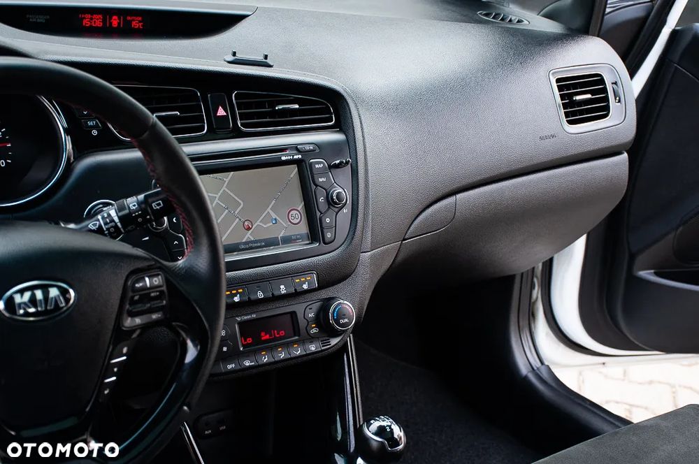 Kia Ceed Cee'd 1.6 T-GDI GT - 27