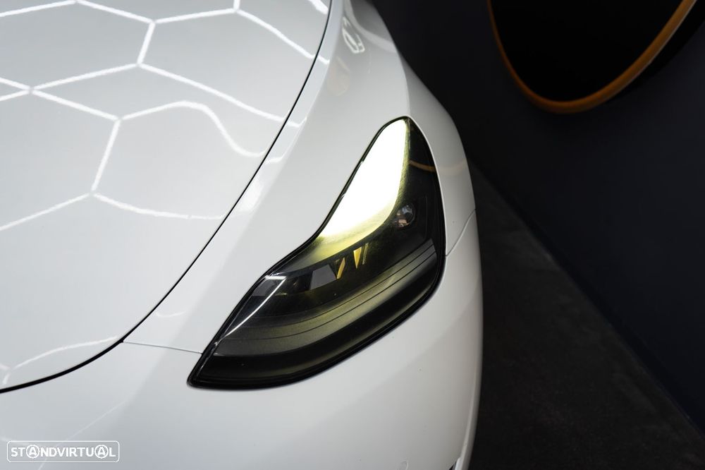 Tesla Model Y RWD - 15