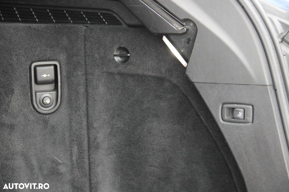 BMW Seria 5 530d xDrive Touring Aut. Luxury Line - 20