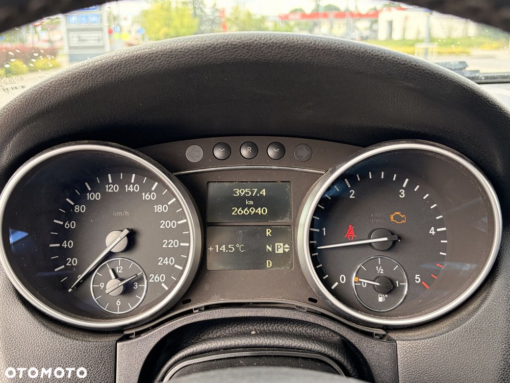 Mercedes-Benz ML - 6