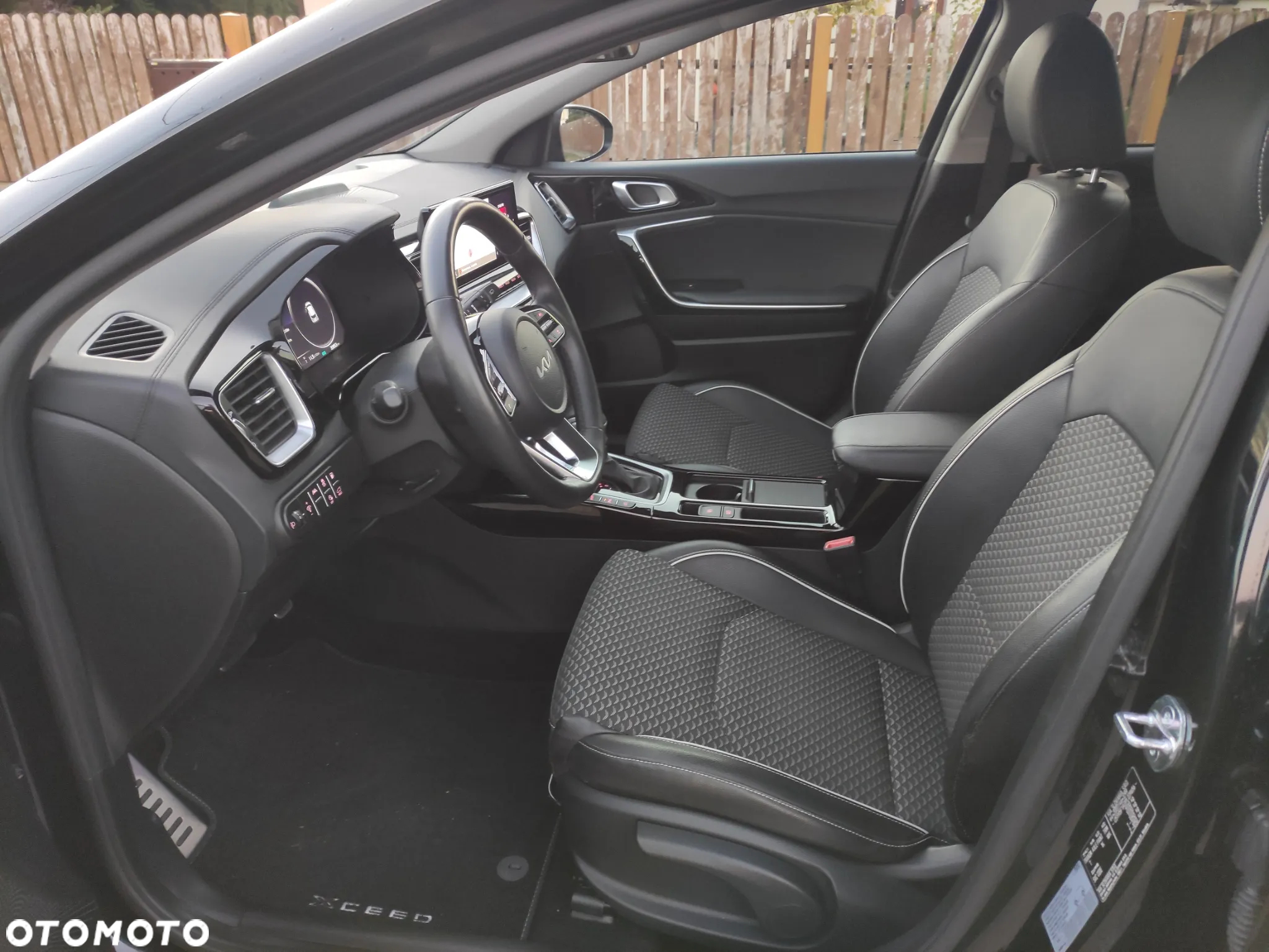 Kia XCeed 1.6 GDI PHEV L Business Line DCT - 12