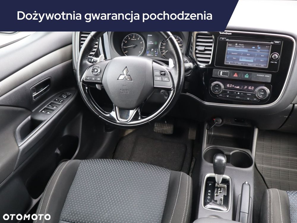 Mitsubishi Outlander - 9