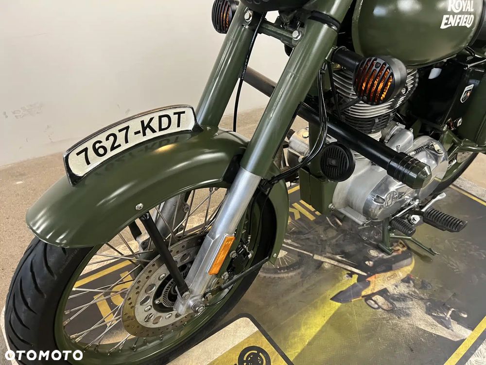 Royal Enfield Classic - 25