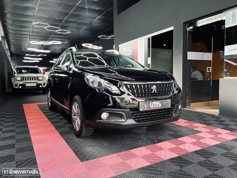 Peugeot 2008 1.2 PureTech Allure - 6