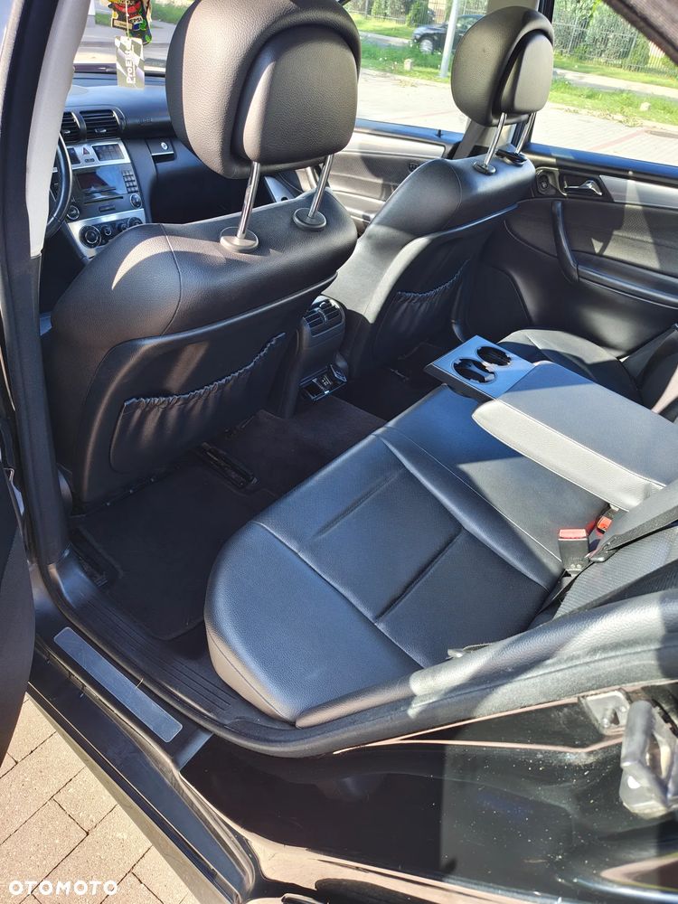 Mercedes-Benz Klasa C 230 Sport Edition - 8