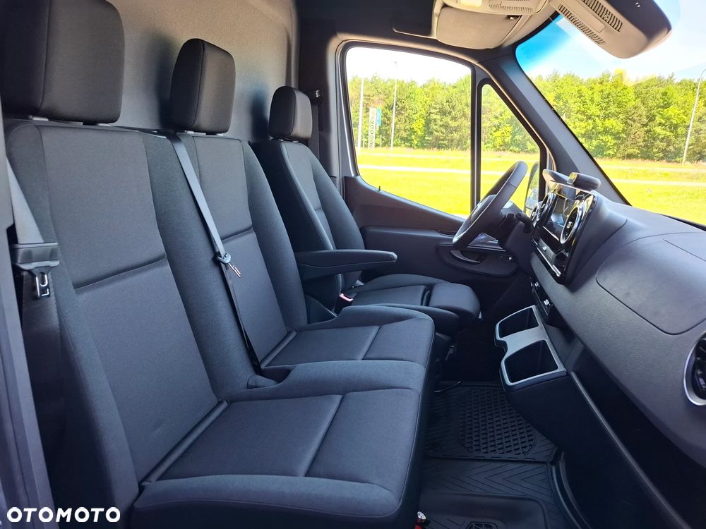 Mercedes-Benz Sprinter 317 CDI Furgon PRO długi 4325 mm L3H2 - 22