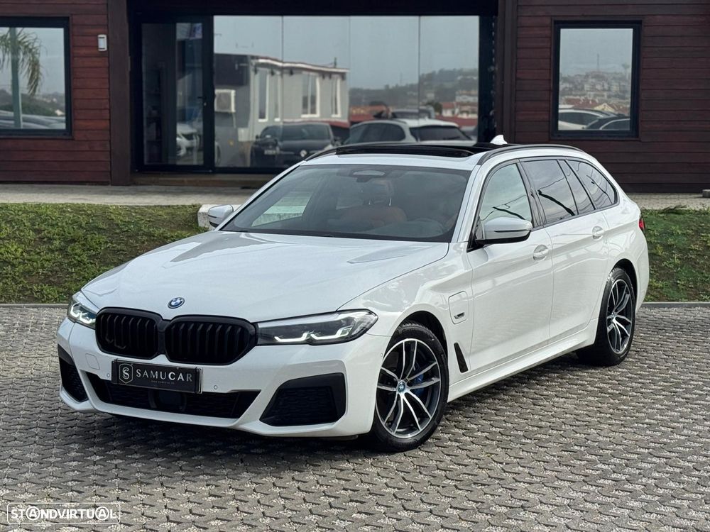 BMW 530 e Pack Desportivo M - 1