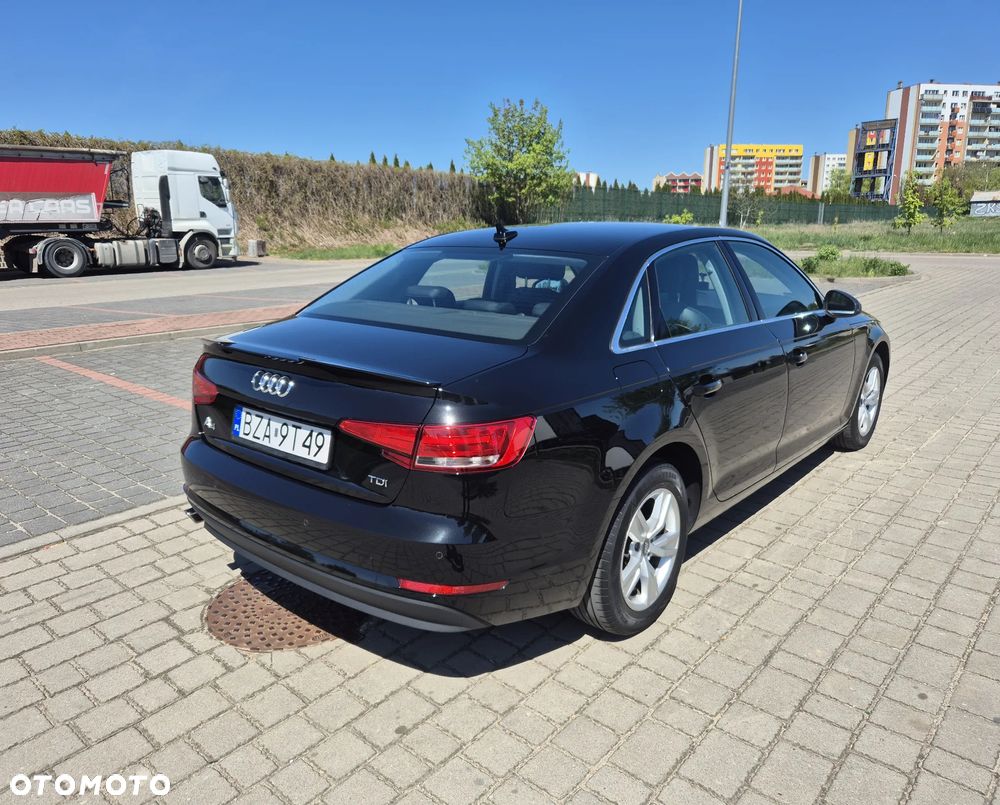 Audi A4 Limousine - 6