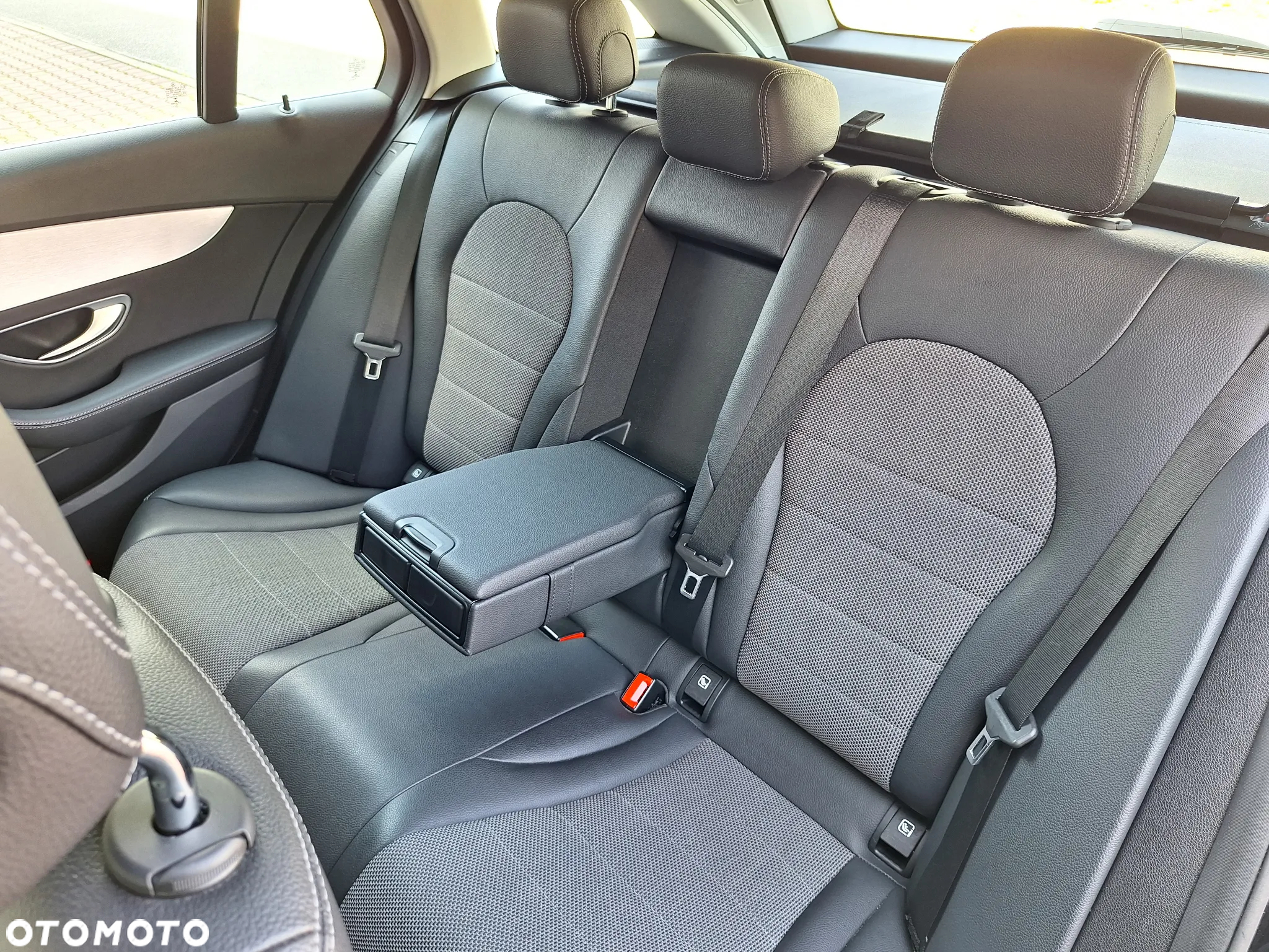 Mercedes-Benz Klasa C 220 d 9G-TRONIC - 20
