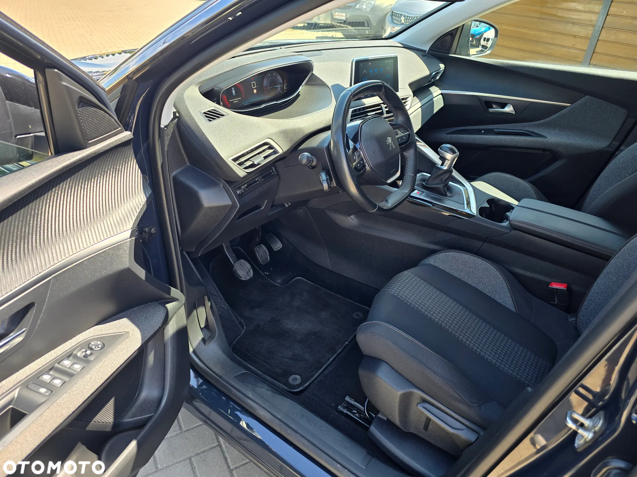 Peugeot 3008 - 8