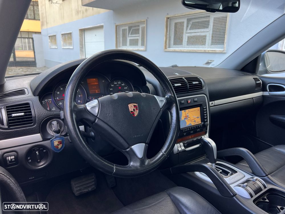 Porsche Cayenne Tiptronic - 24