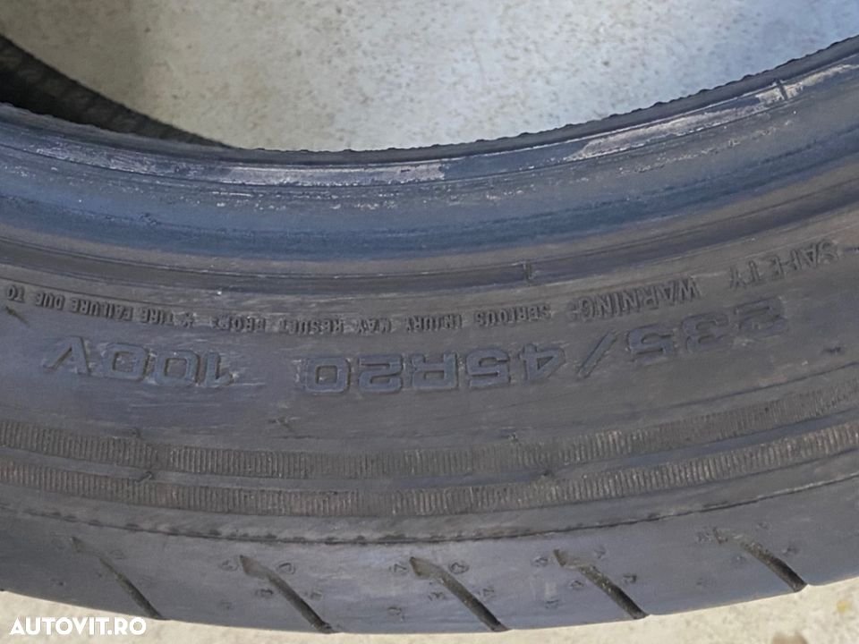 vand anvelope 235/45/20 goodyear de vară la 6-6,5mm - 6