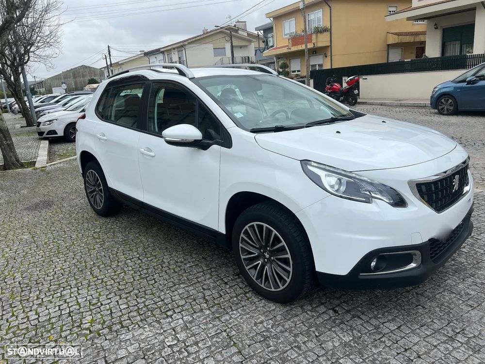 Peugeot 2008 1.2 VTi Active - 1