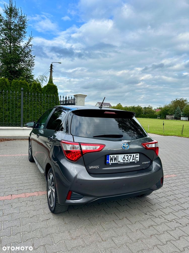 Toyota Yaris - 30