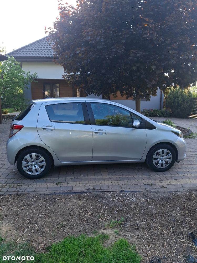 Toyota Yaris - 4