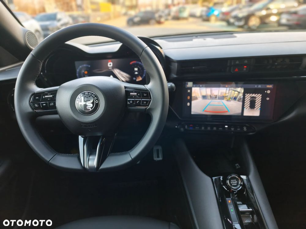 Alfa Romeo Junior 1.2 VGT Ibrida Ti - 5