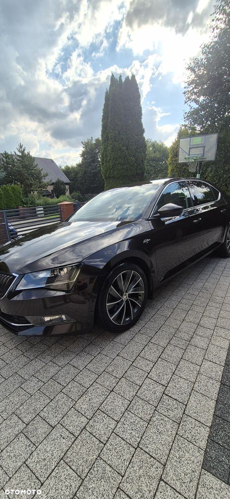 Skoda Superb 2.0 TDI L&K DSG - 2