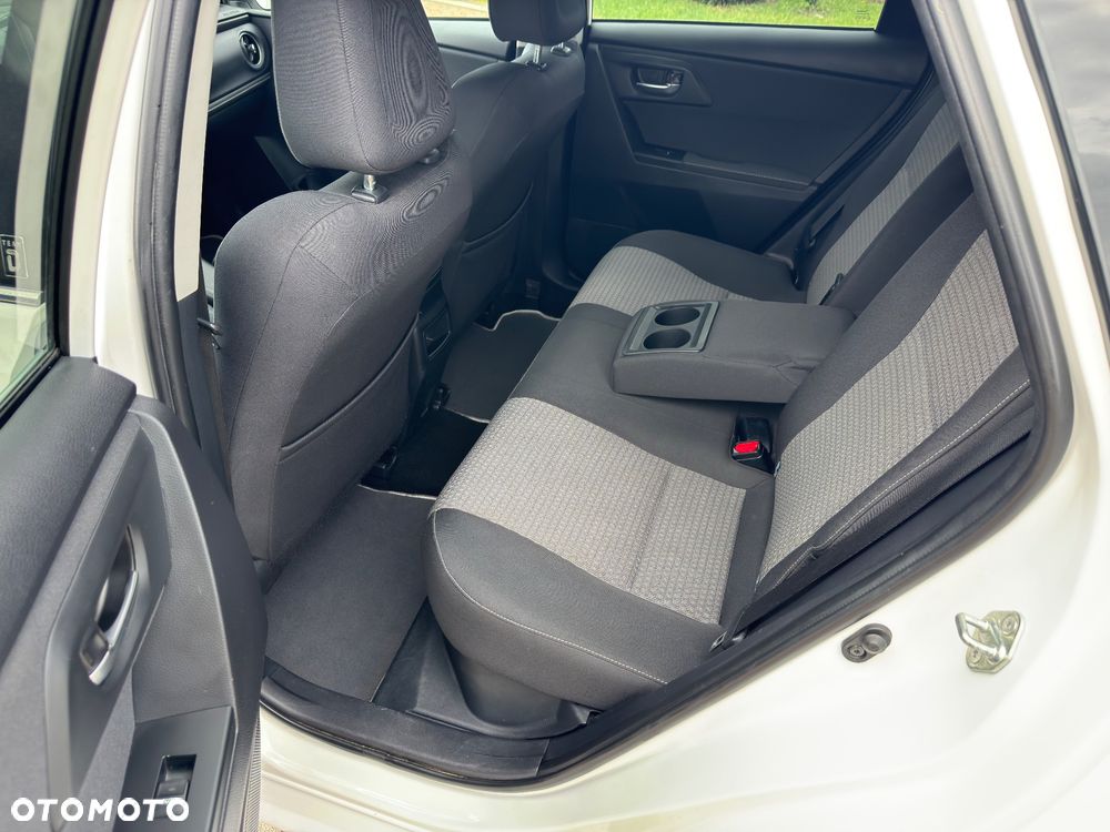 Toyota Auris - 20