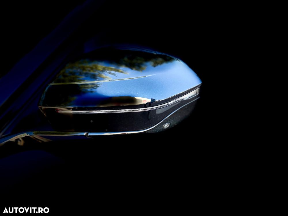 BMW Seria 5 520i AT MHEV - 12