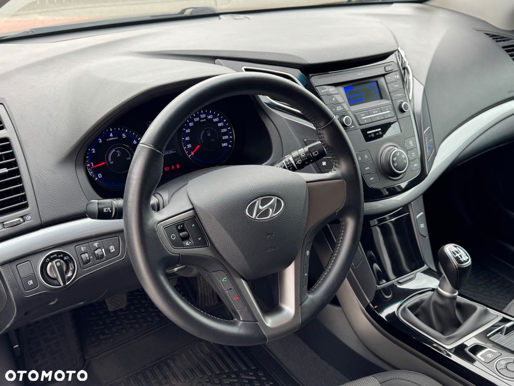 Hyundai i40 Kombi 1.6 Trend - 26