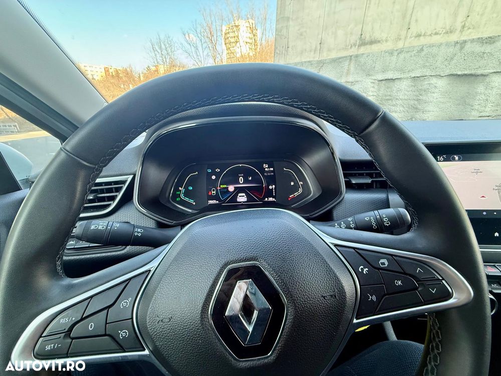 Renault Clio V E-Tech 145 Evolution - 7