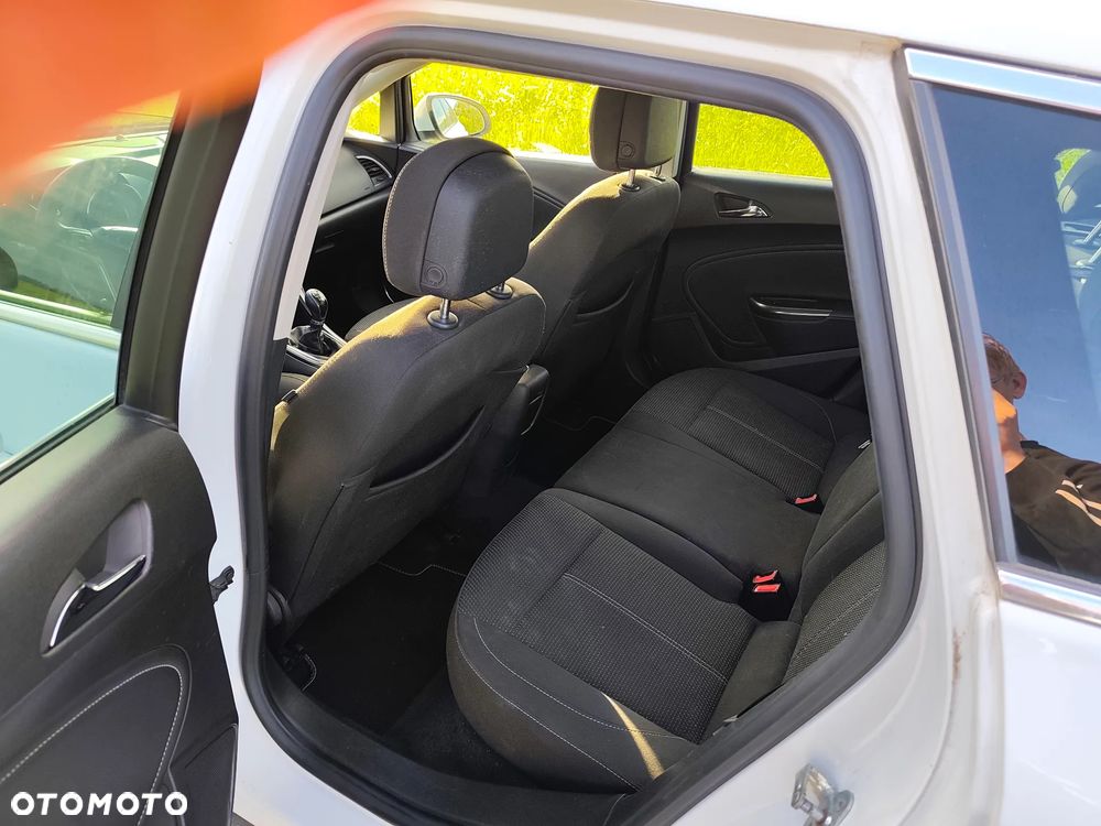 Opel Astra - 9