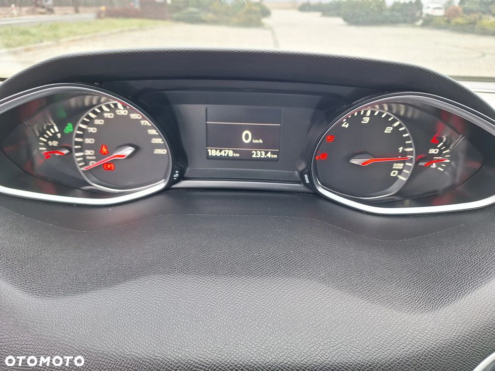 Peugeot 308 BlueHDi 150 Stop & Start Allure - 31