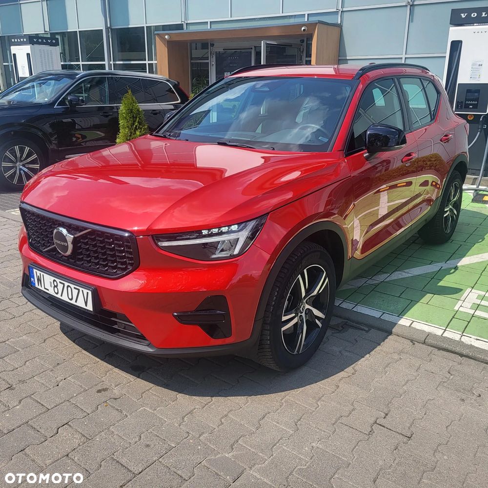 Volvo XC 40 B3 Plus Dark - 2
