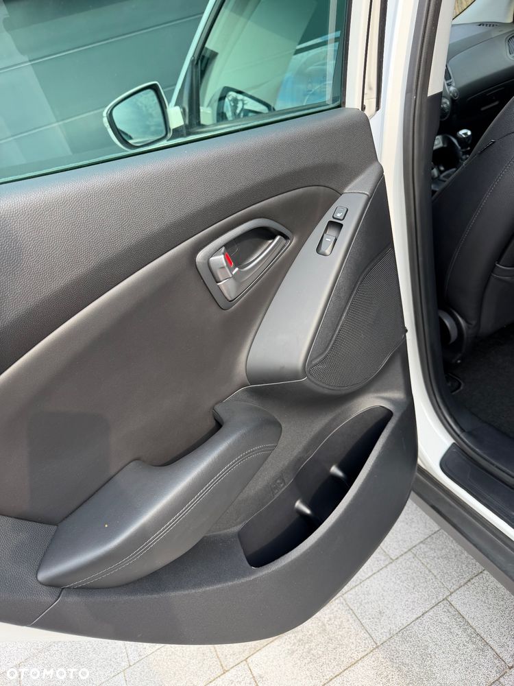 Hyundai ix35 1.6 GDI Premium 2WD - 16
