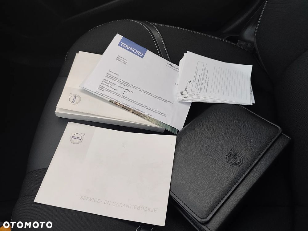 Volvo V40 D2 Summum - 30