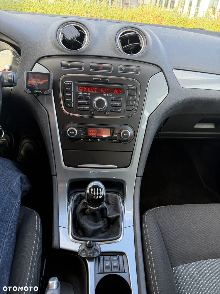 Ford Mondeo - 18