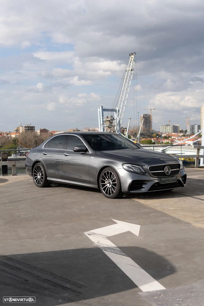 Mercedes-Benz E 220 d 4Matic 9G-TRONIC AMG Line - 3
