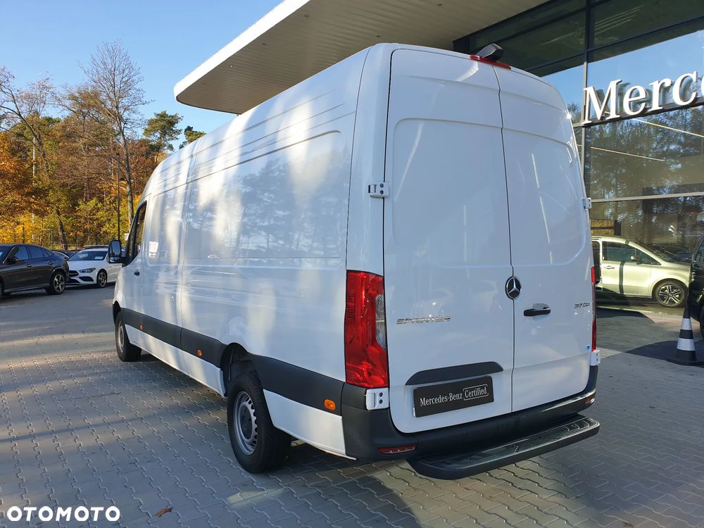 Mercedes-Benz SPRINTER - 8