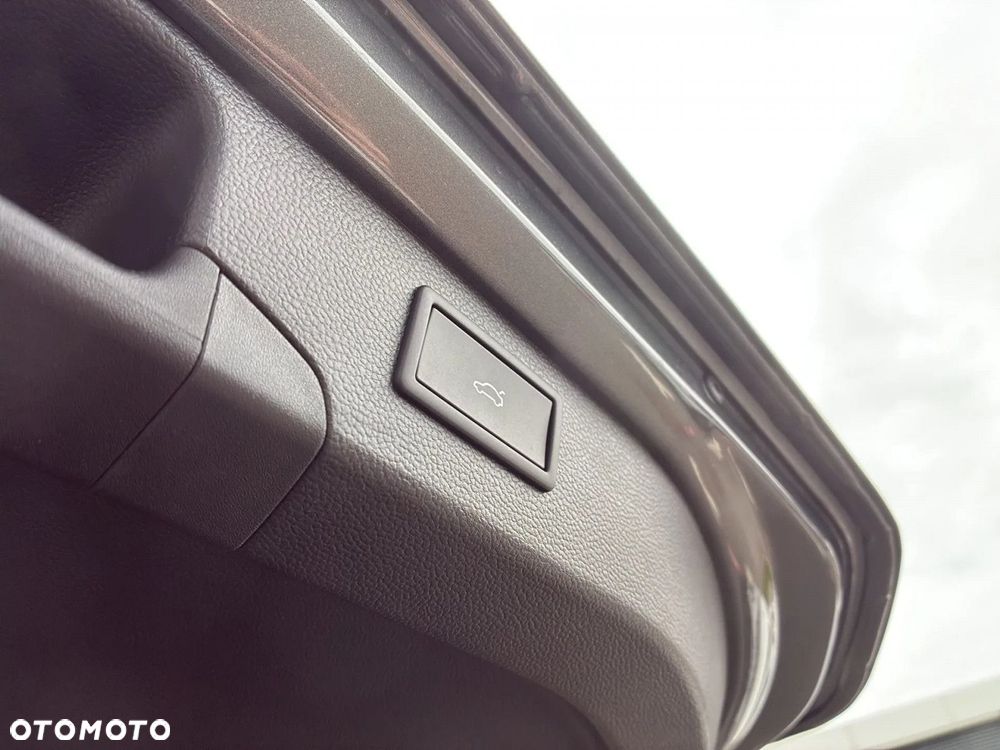 Volkswagen Passat - 20