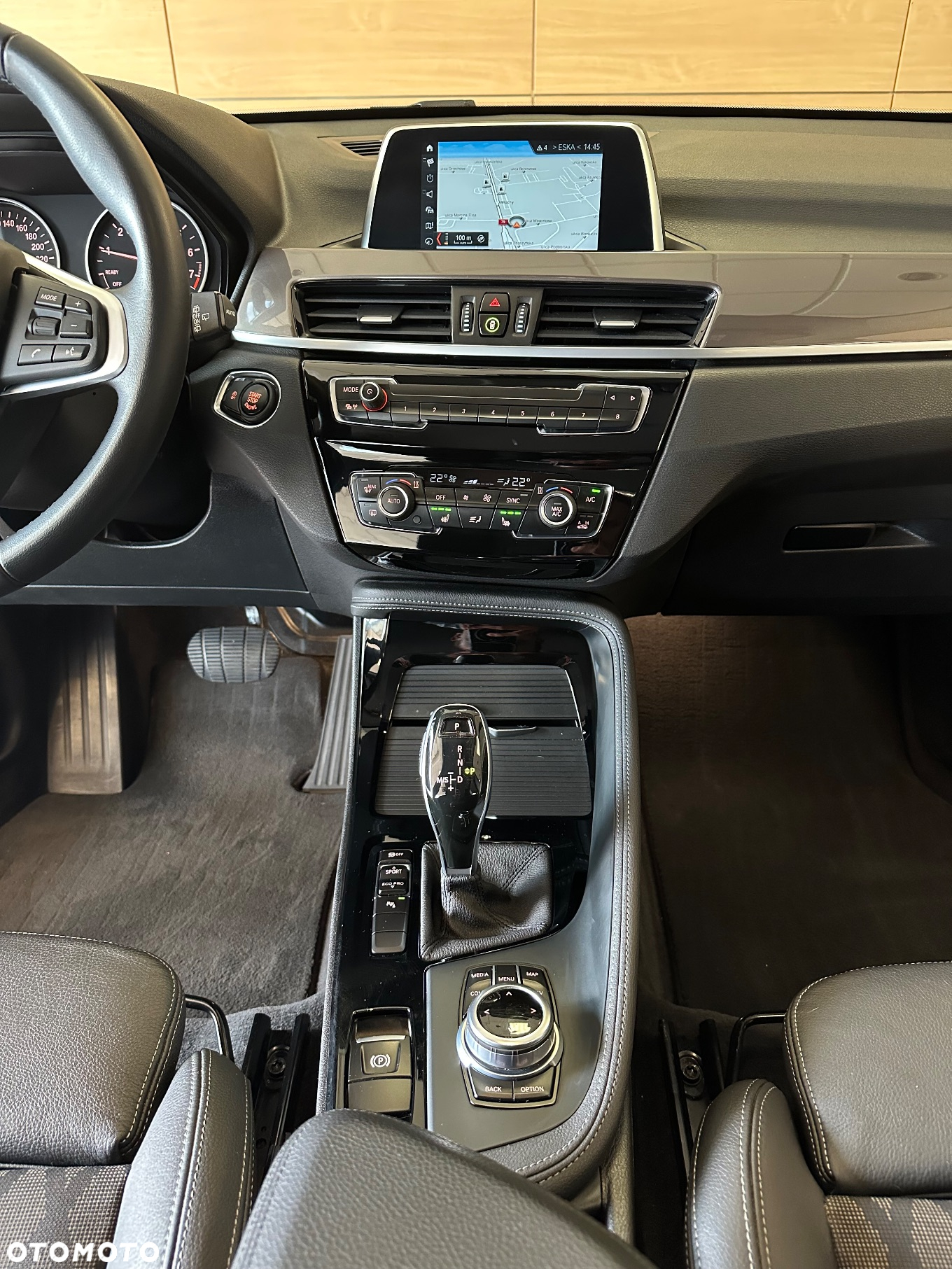 BMW X1 sDrive18i xLine - 13