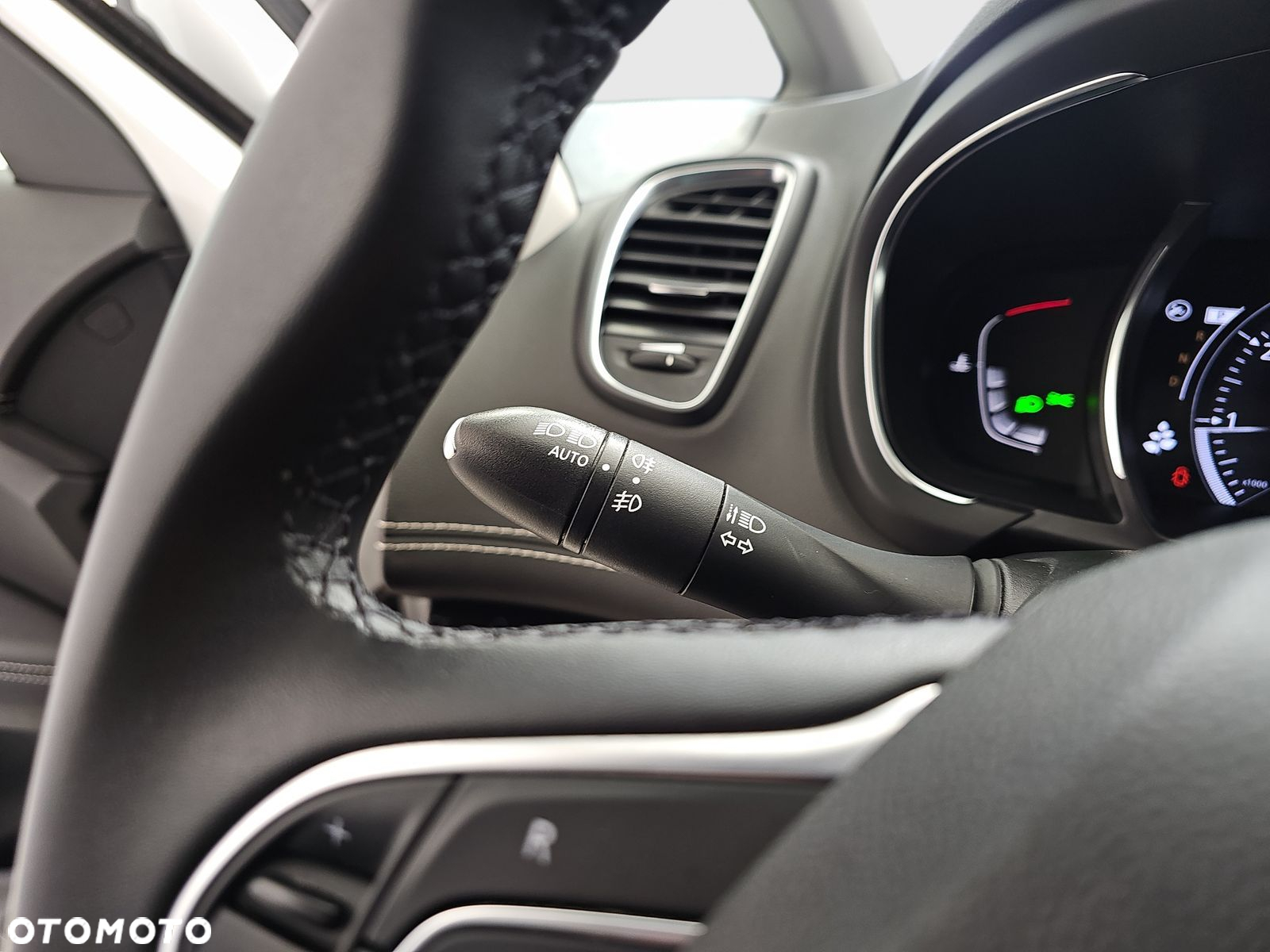 Renault Scenic 1.3 TCe FAP Intens EDC - 13