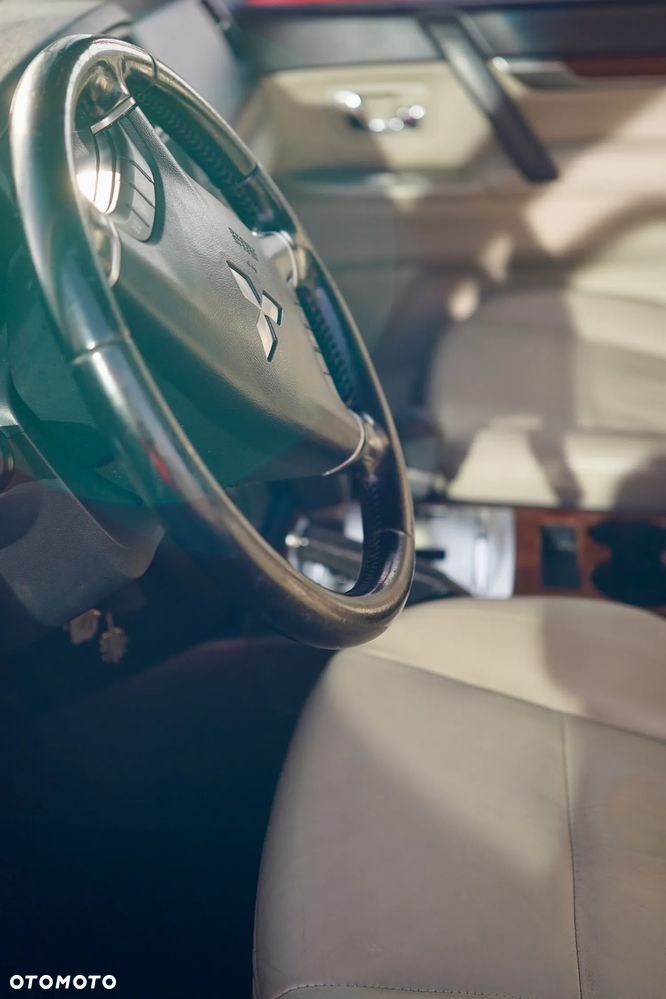 Mitsubishi Pajero 3.2 DID Instyle - 30