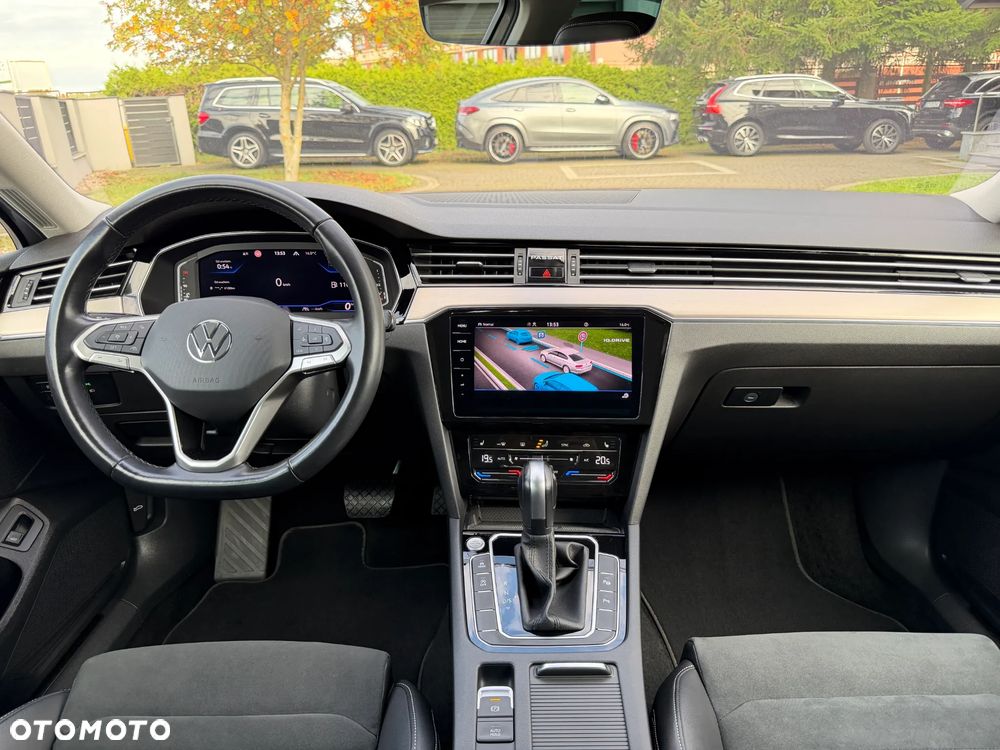 Volkswagen Passat 2.0 TSI Elegance DSG - 23