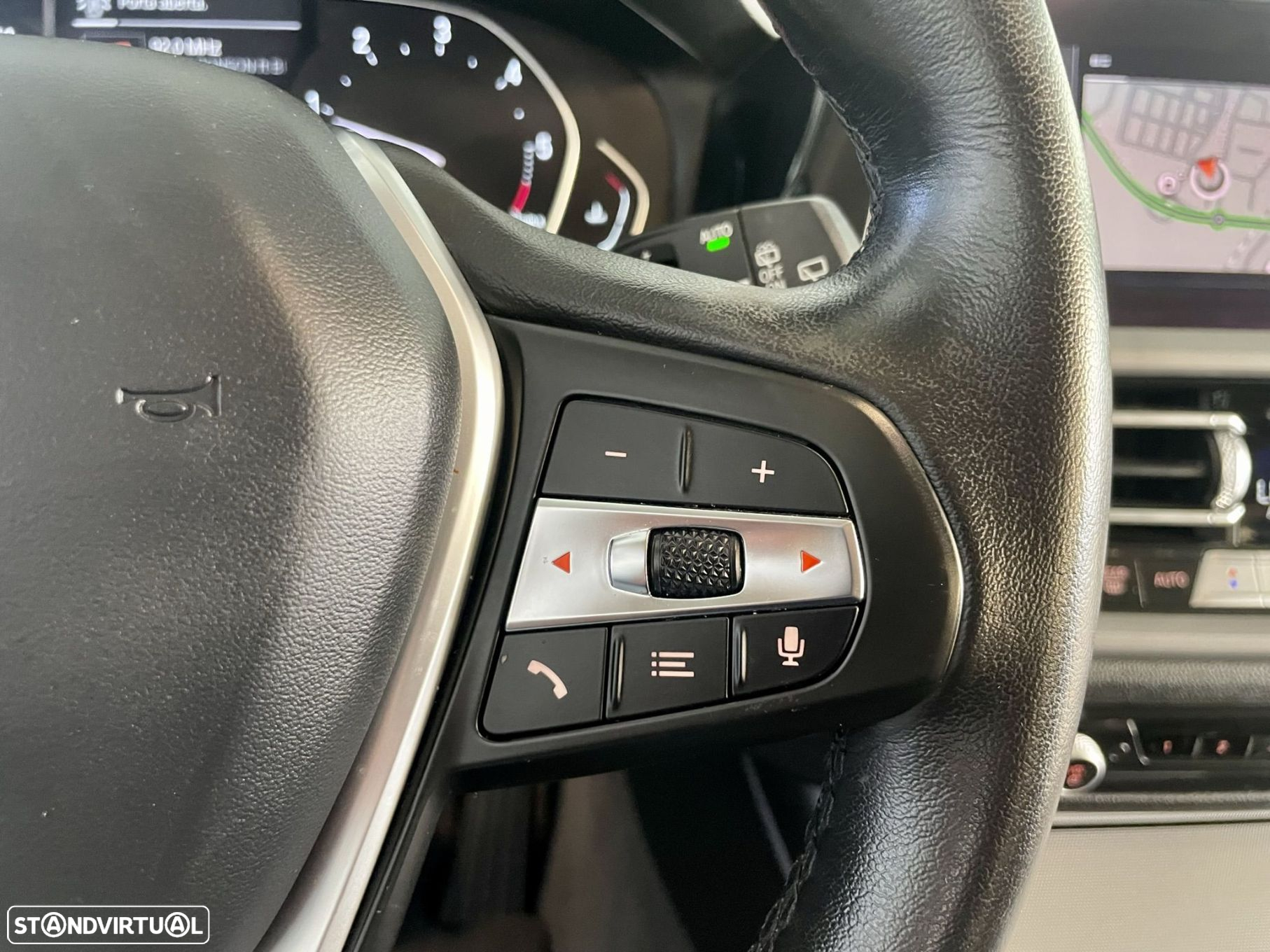 BMW 318 d Touring Auto - 23