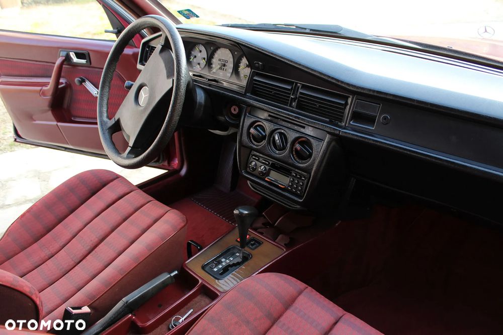 Mercedes-Benz W201 (190) - 18