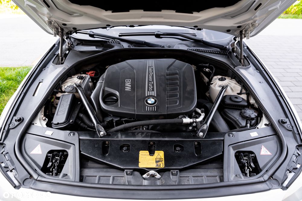 BMW Seria 5 535d xDrive Sport-Aut - 40