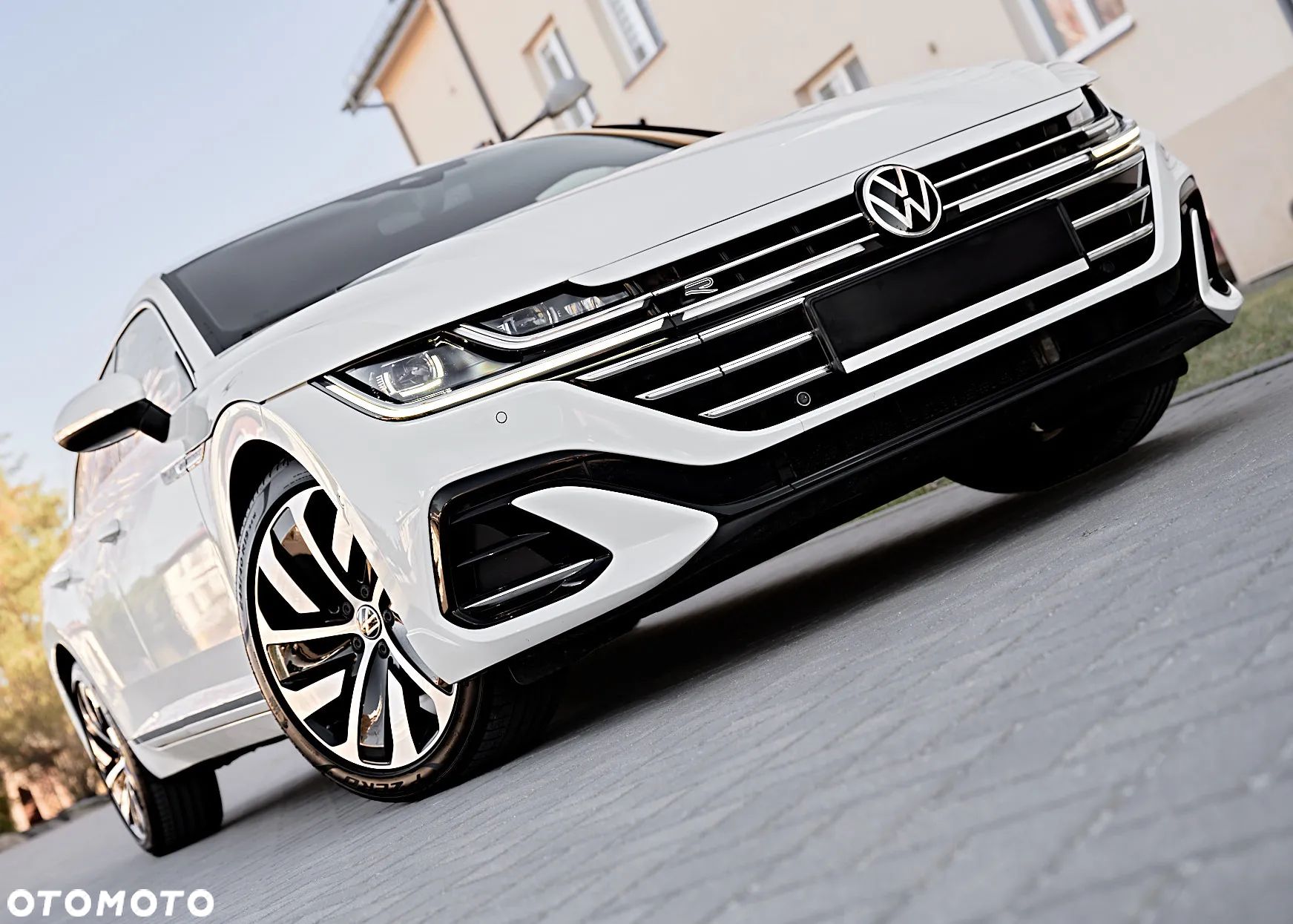 Volkswagen Arteon 2.0 TDI R-Line DSG - 1