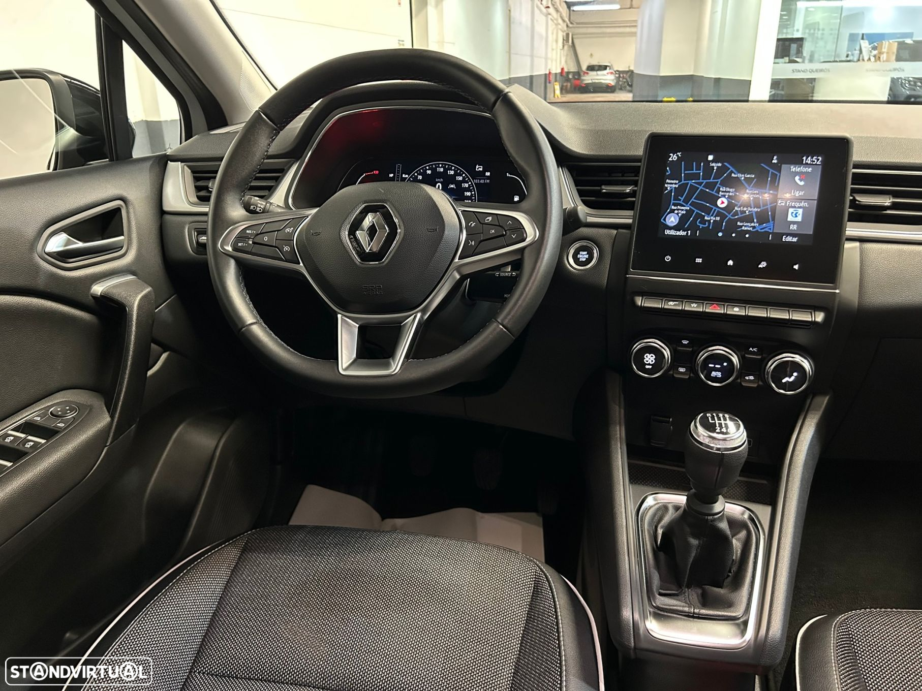 Renault Captur - 21