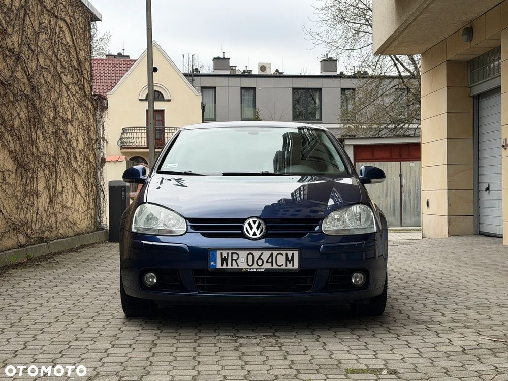 Volkswagen Golf 2.0 FSI Comfortline DSG - 2