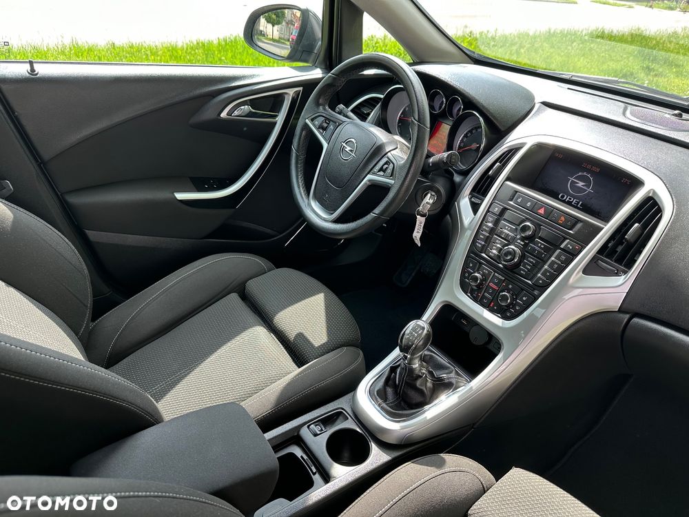 Opel Astra 1.4 Turbo Innovation - 14