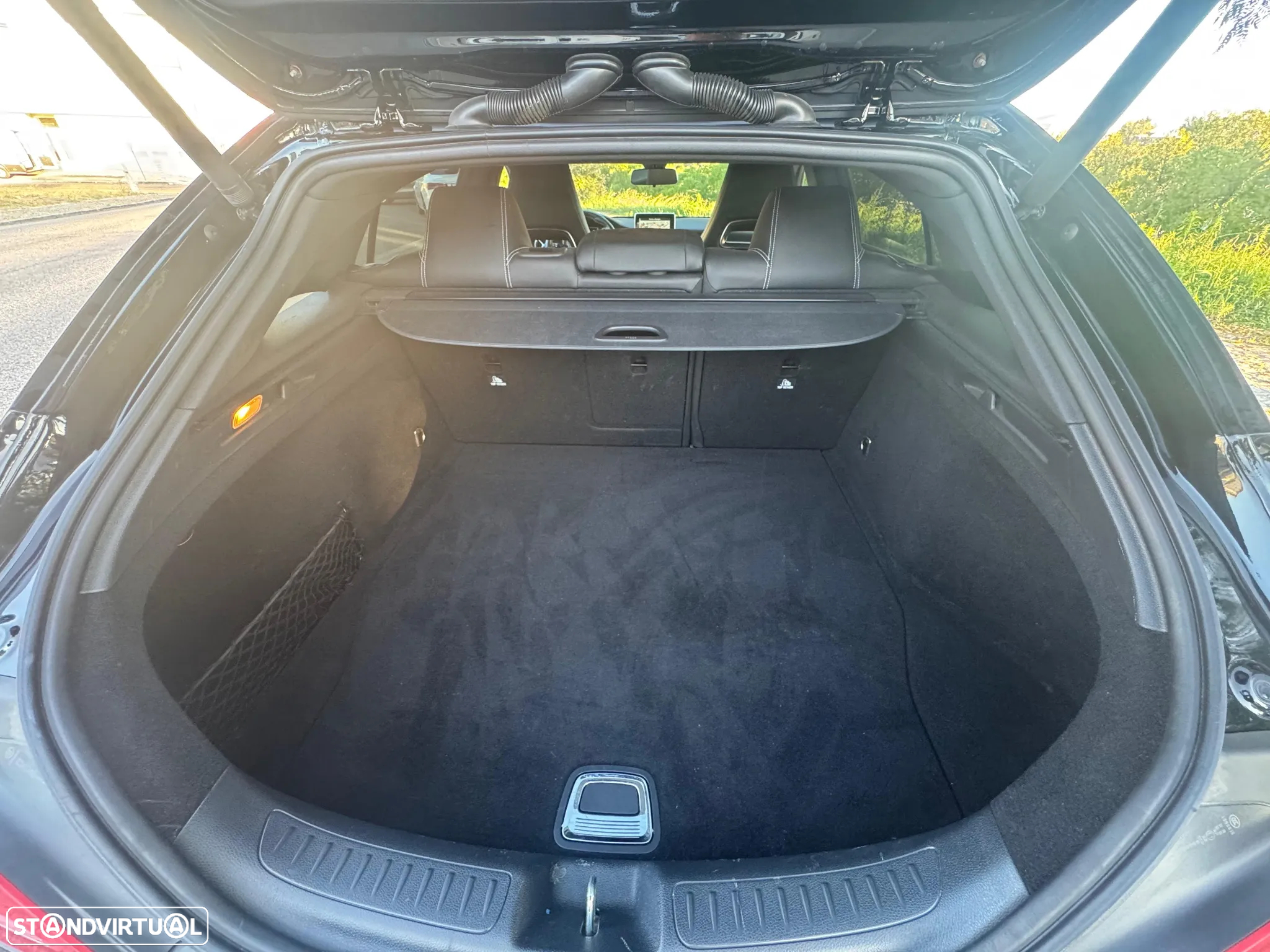 Mercedes-Benz CLA 200 Shooting Brake (CDI) d 4Matic 7G-DCT - 23