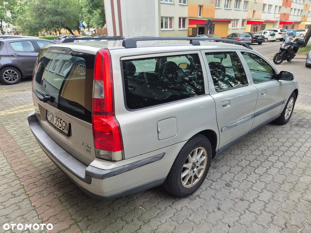 Volvo V70 2.4D5 - 6